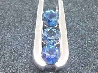 Triple MT Sapphire pendant
