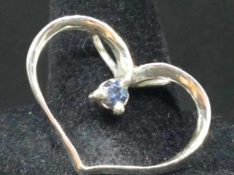freeform heart pendant with MT Sapphire 1 (2)
